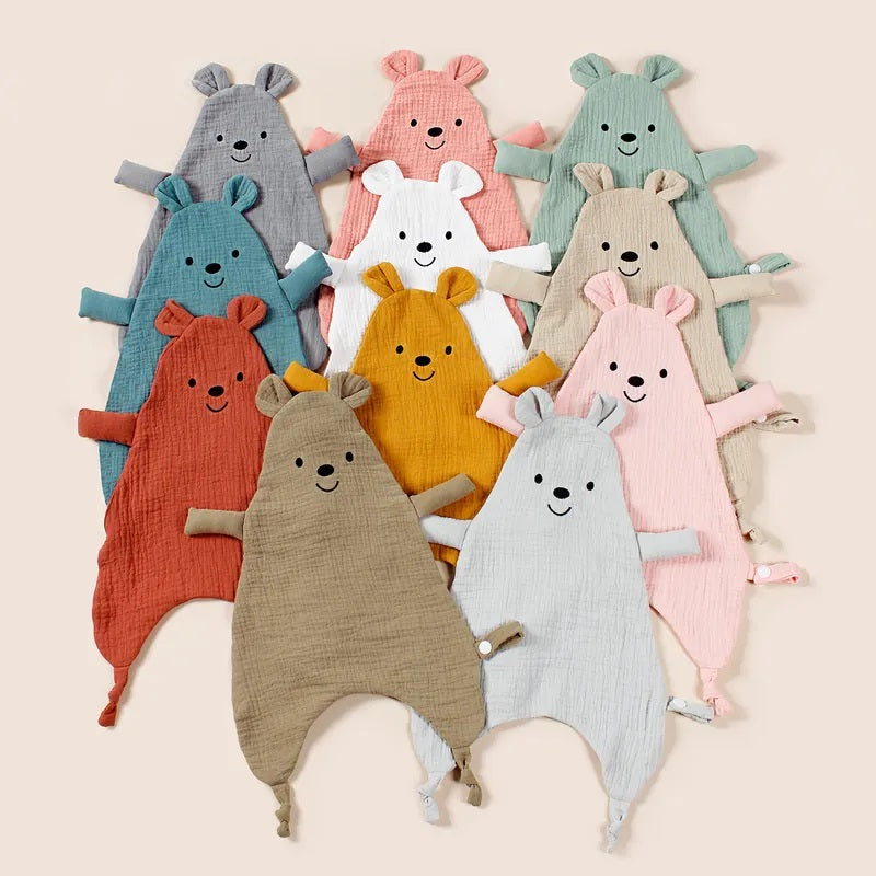 Berry Bear Muslin Comforter